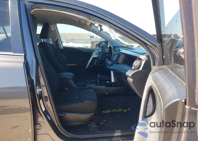 JTMZFREV5JJ209065: 44180623