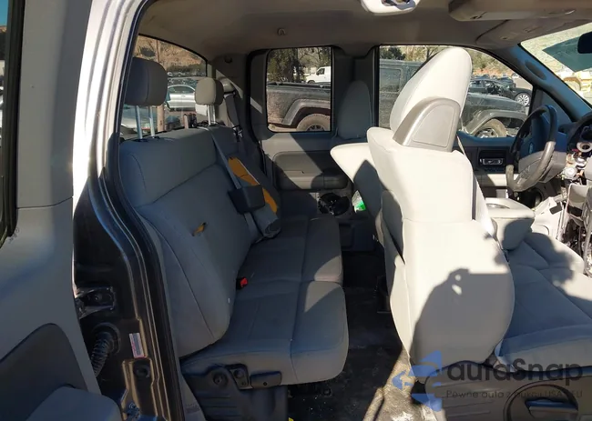 1FTRX12W98FA57154: 44180672