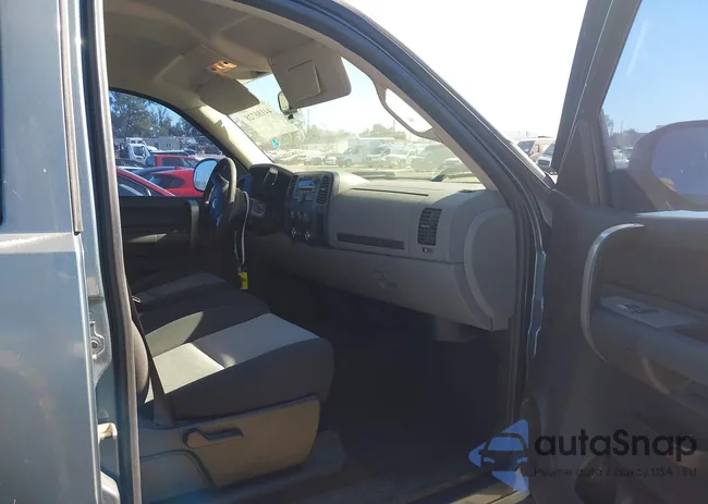 2GCEC13C681129725: 44180728