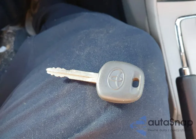 2T1BU4EE7DC122617: 44180815