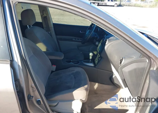 JN8AS5MT0CW601429: 44180844