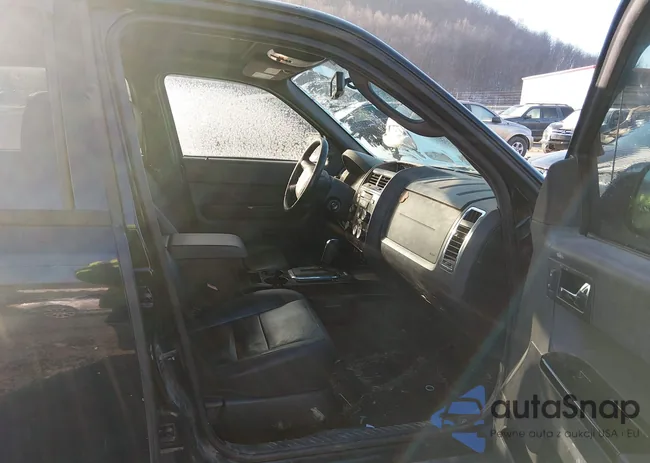 1FMCU9EG5AKC77871: 44180953