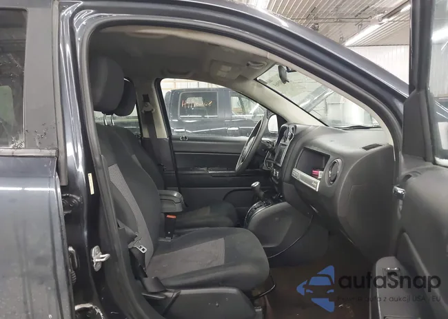 1C4NJDBB3ED592874: 44180969