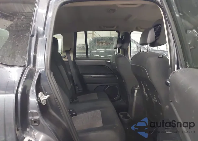 1C4NJDBB3ED592874: 44180969