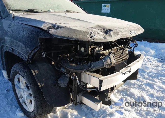 3C4NJDAB4LT137914: 44181005