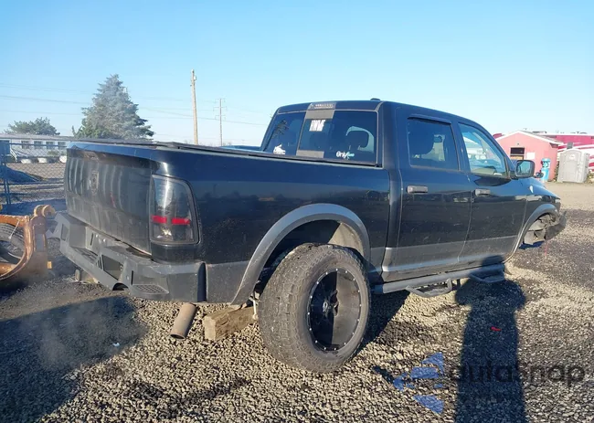 1D3HV13P79S777819: 44180053