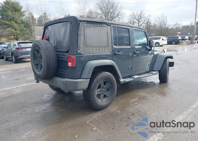 1C4BJWDG2GL284904: 44180264