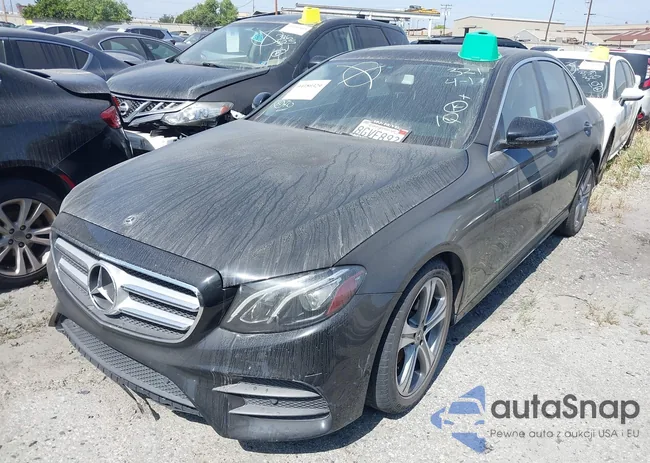 WDDZF4JB3KA542726: 44180329