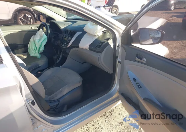 KMHCT4AE6GU090548: 44180352