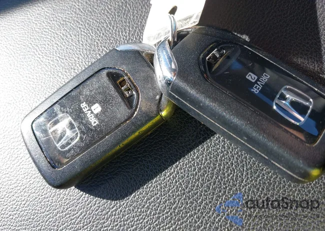 1HGCV2F99KA011612: 44180361