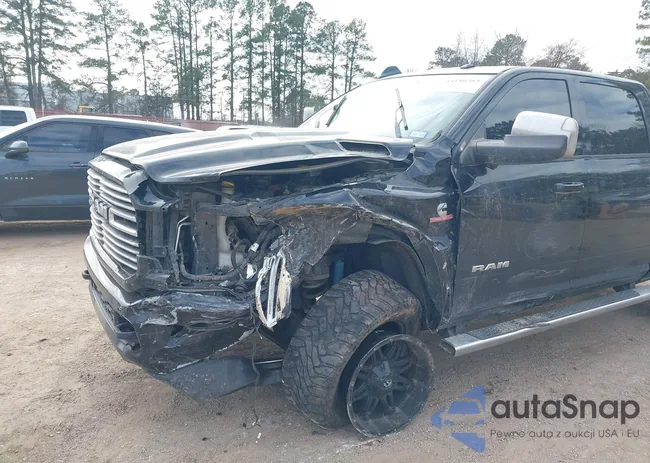 3C6UR5FL0KG520498: 44180365