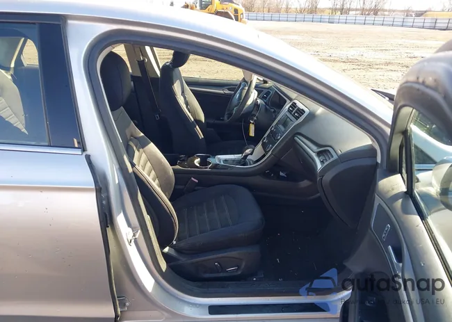 3FA6P0H7XFR163499: 44180404