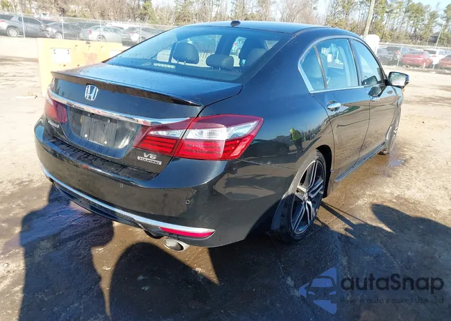 1HGCR3F97HA044160: 44181460