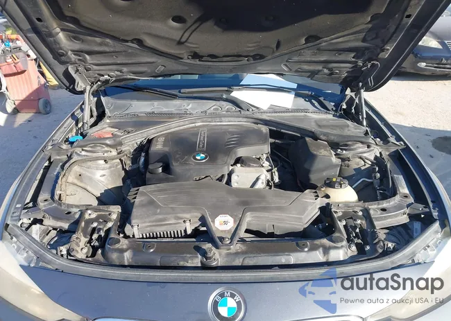 WBA3B1G55FNT02715: 44181526