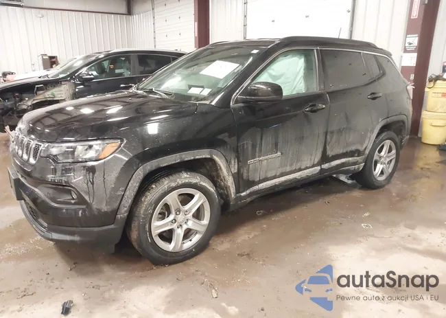 3C4NJDBN3RT582615: 44181563