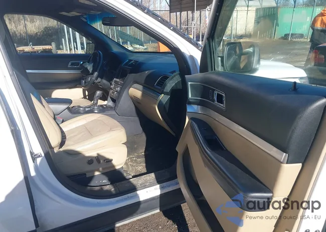 1FM5K7D85HGD15674: 44181600