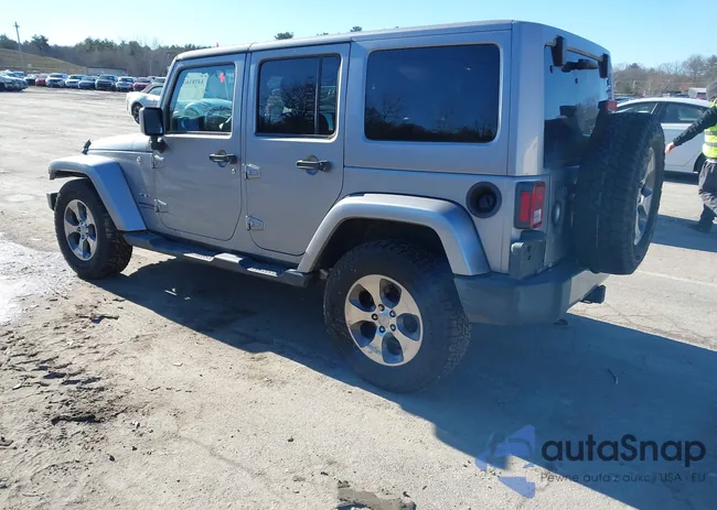 1C4HJWEG5JL836590: 44181637