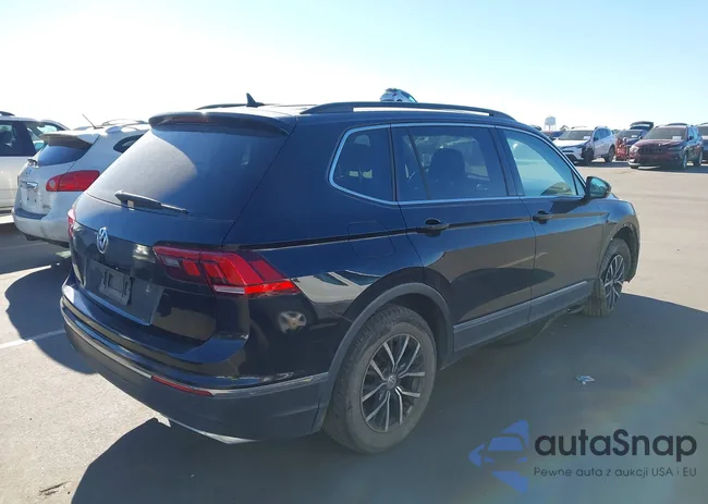 3VV3B7AX7LM075096: 44181681