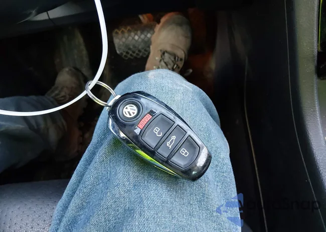 WVGFF9BP8BD005302: 44181695