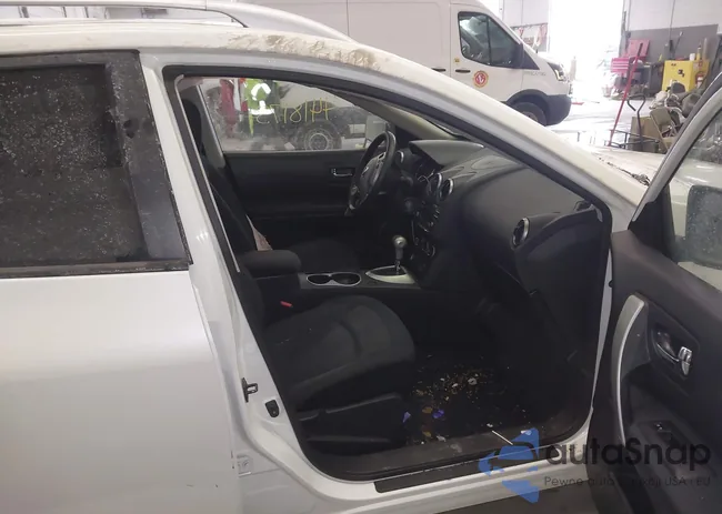 JN8AS5MV3FW252577: 44181731