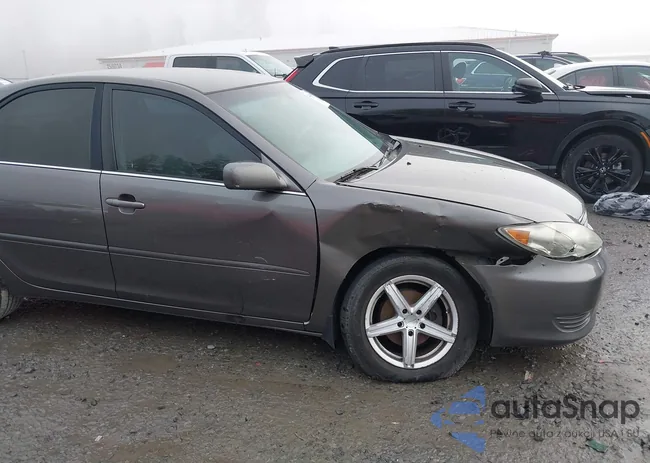 4T1BE32K55U524413: 44181795