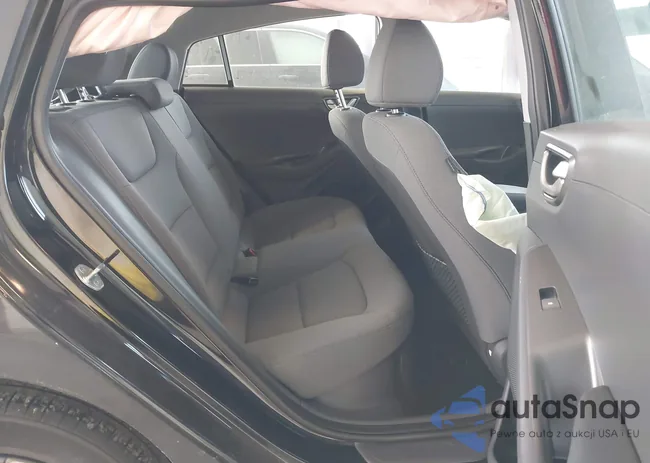 KMHC65LC2LU228816: 44181825