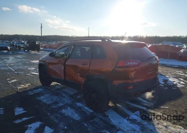 1C4PJMBS7FW503144: 44181842