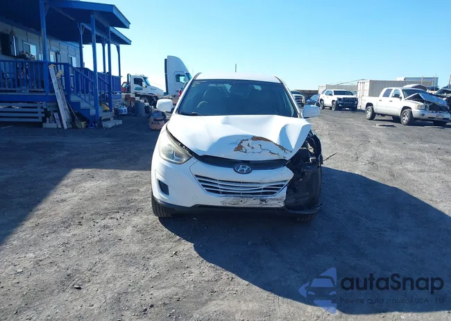 KM8JT3AF5FU110815: 44181934