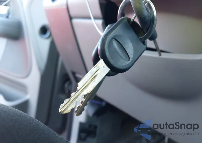 1FTRX14W14KA31923: 44181966