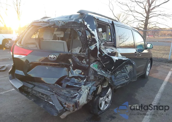 5TDKK3DC0DS321905: 44181974