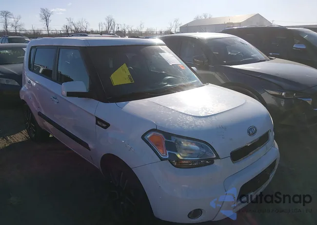 KNDJT2A21B7729433: 44181139