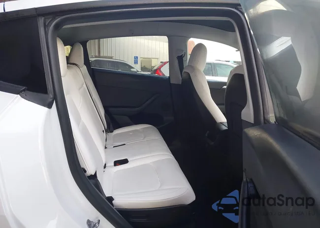 7SAYGAEE3PF640307: 44181275