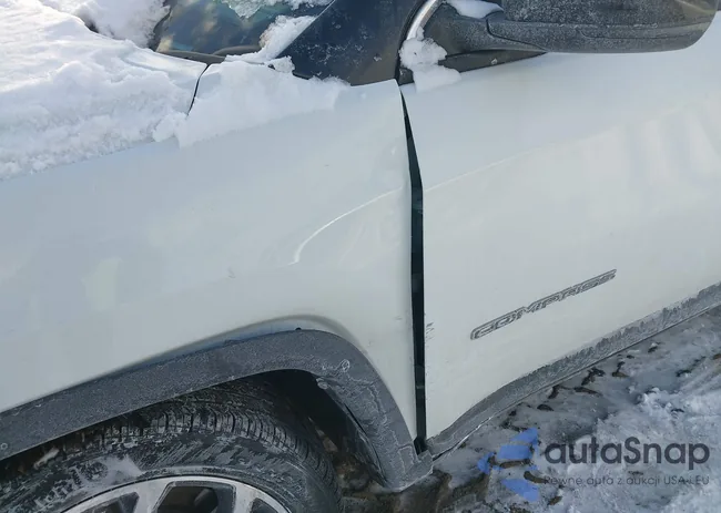 3C4NJDCN2RT589070: 44181287