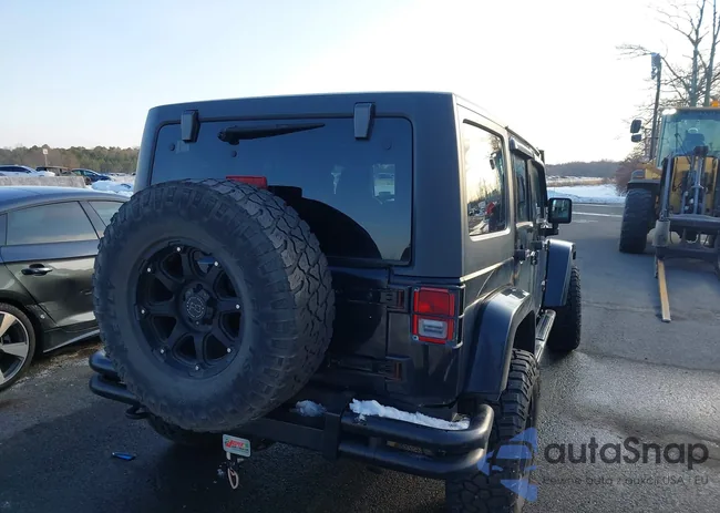 1C4HJWEG7DL618896: 44181318