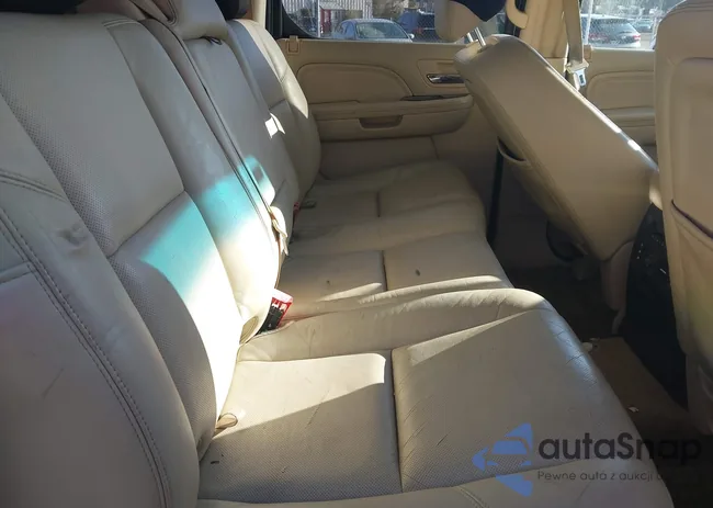 3GYFK62818G204883: 44181373