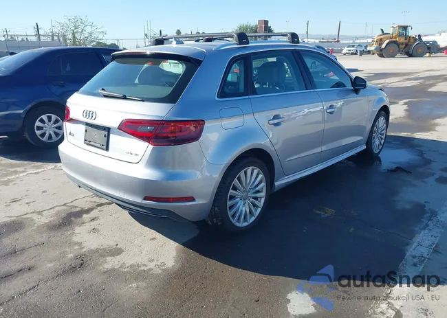 WAUTPBFF4GA107053: 44181386