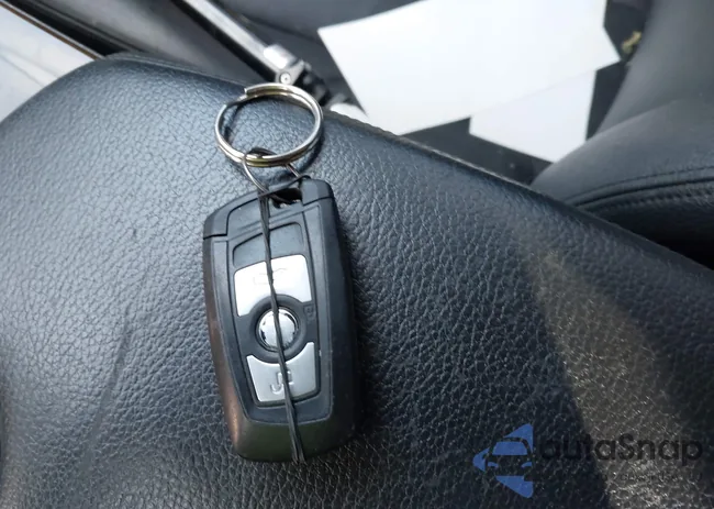 WBA3G7C56FK297553: 44182415