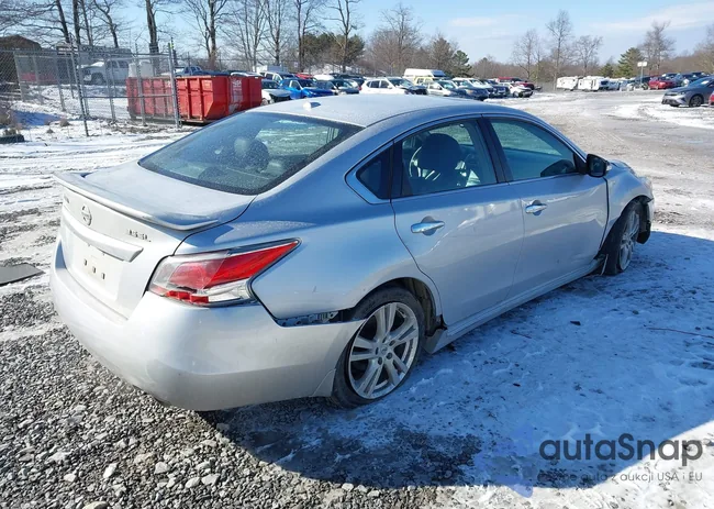 1N4BL3AP1DC240648: 44182429