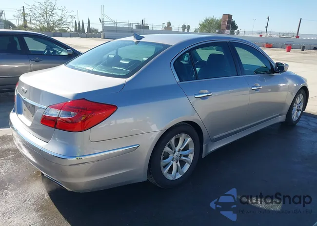 KMHGC4DD5DU222327: 44182433