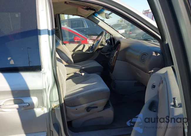 2C4GP44LX3R198795: 44182644