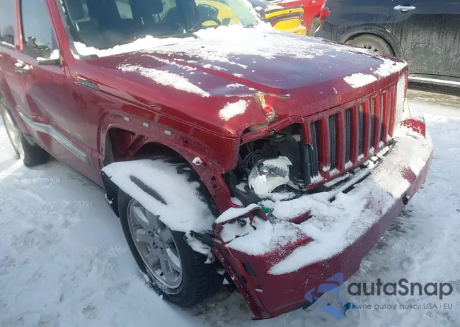 1C4PJMAK7CW196667: 44182793