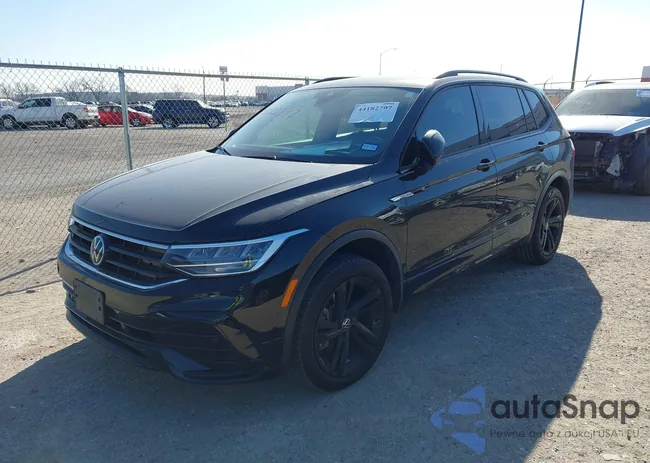 3VVCB7AX5RM115653: 44182797