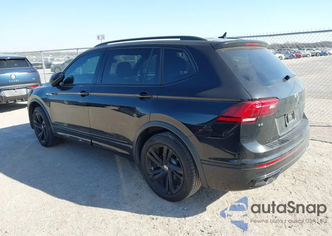 3VVCB7AX5RM115653: 44182797