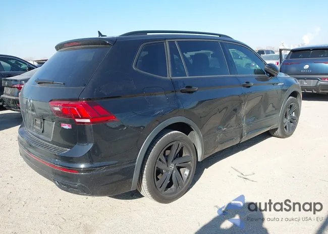 3VVCB7AX5RM115653: 44182797