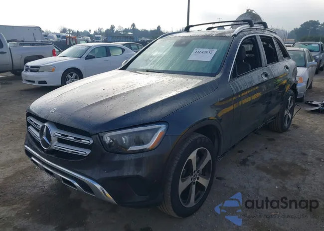 W1N0G8EB8MF893325: 44182832