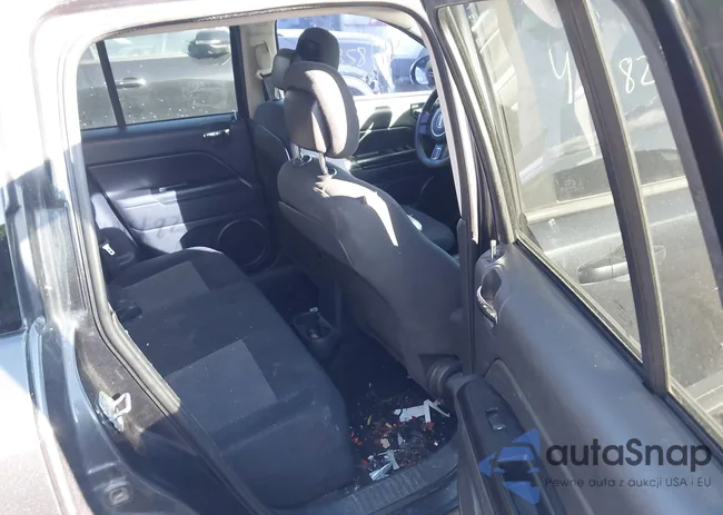 1C4NJDBB4ED879396: 44182835