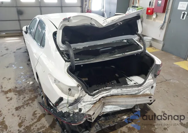 4T1G11AK8MU608036: 44182906