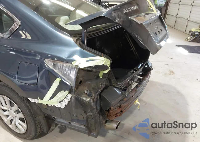 1N4AL3AP1EC122192: 44182049