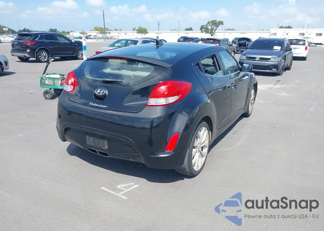 KMHTC6AD9DU119443: 44182084