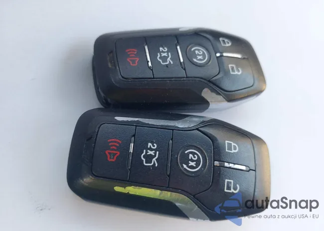 3FA6P0RU3FR306572: 44182126